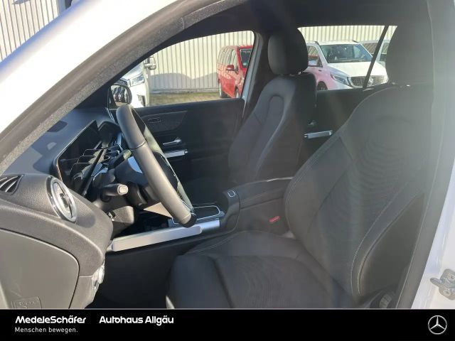 Mercedes-Benz EQB 300 4MATIC Progressive