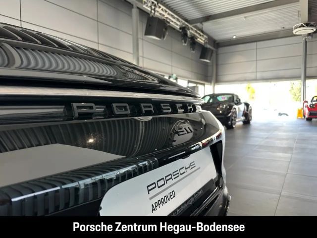 Porsche 992 4 Cabrio Carrera GTS