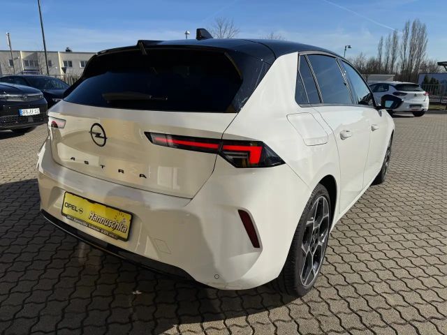 Opel Astra Ultimate