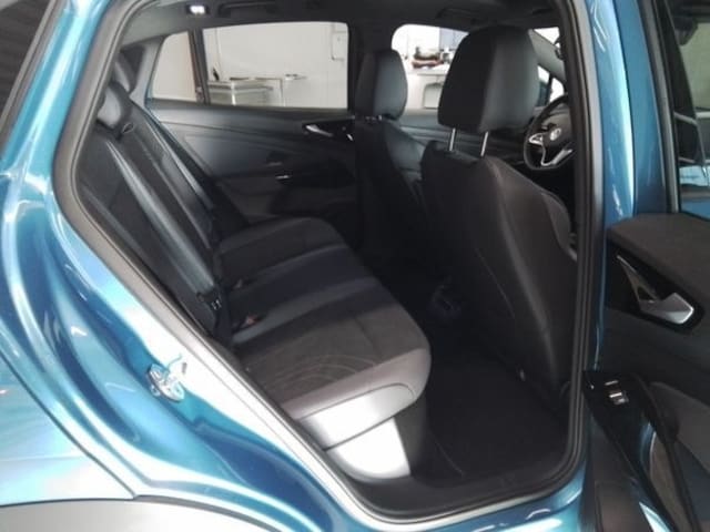 Volkswagen ID.5 286PS NP.69T ACC.5J-G.WÄRMEPUMPE.AHK.AREA-VIEW.NAVI.HUD.PANO.LED