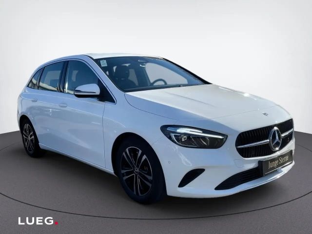 Mercedes-Benz B 200 Progressive Sedan