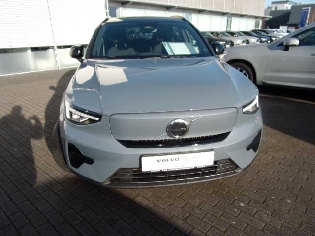 Volvo XC40 Core Recharge