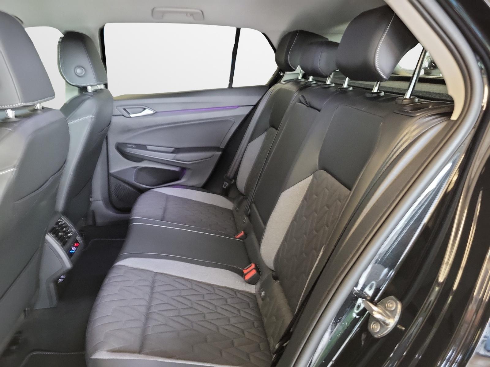 Volkswagen Golf 1.5 eTSI DSG Life