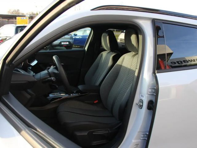 Peugeot E-2008 Allure Pack