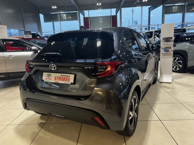 Toyota Yaris Hatchback Hybride VVT-i