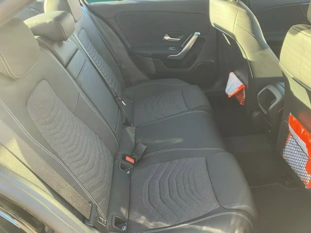 Mercedes-Benz A 200 Progressive