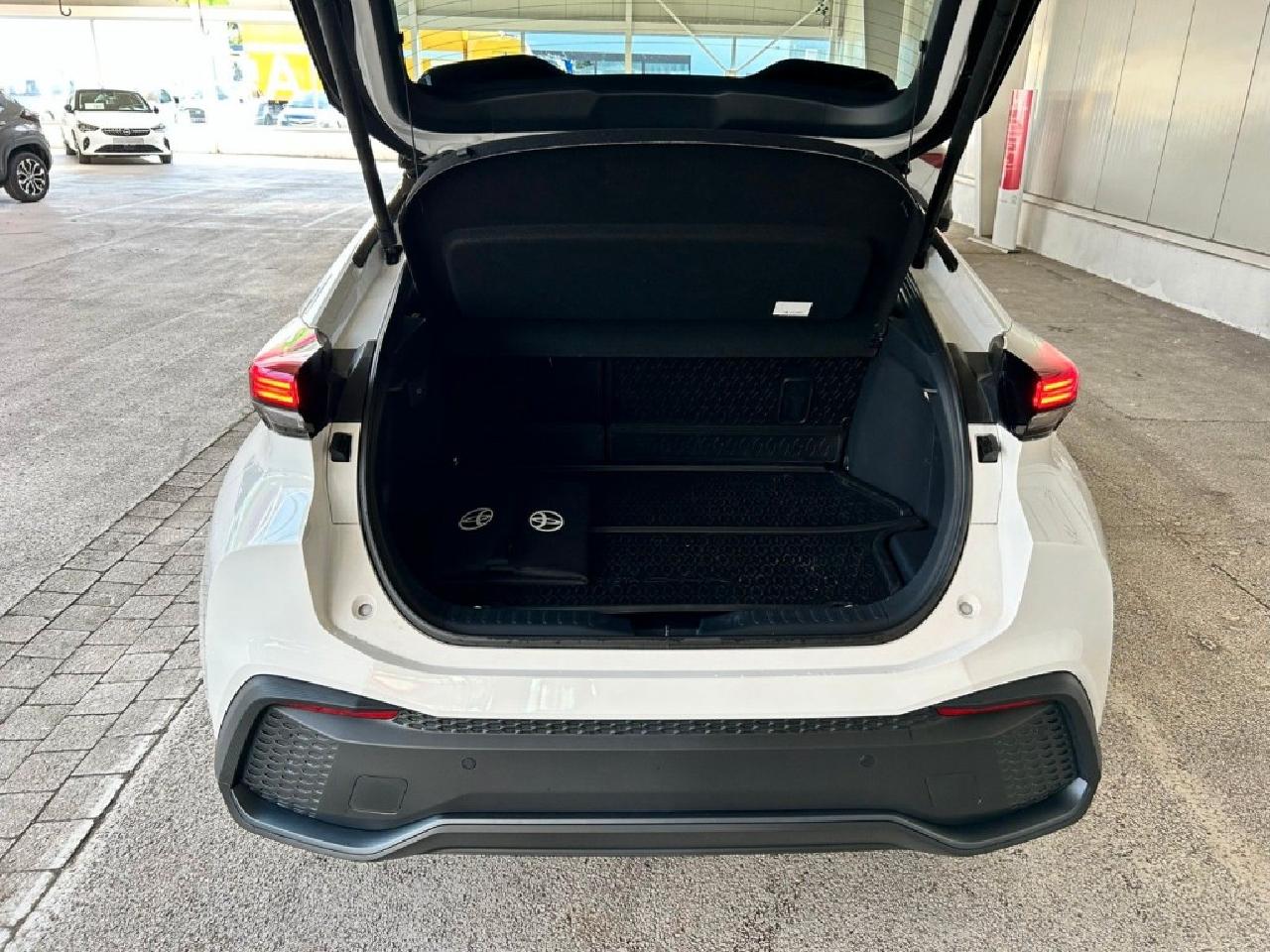 Toyota C-HR 5-deurs Team D Technik