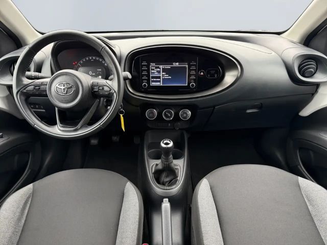 Toyota Aygo X Hatchback Play X-play
