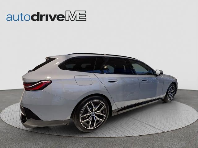 BMW i5 xDrive40