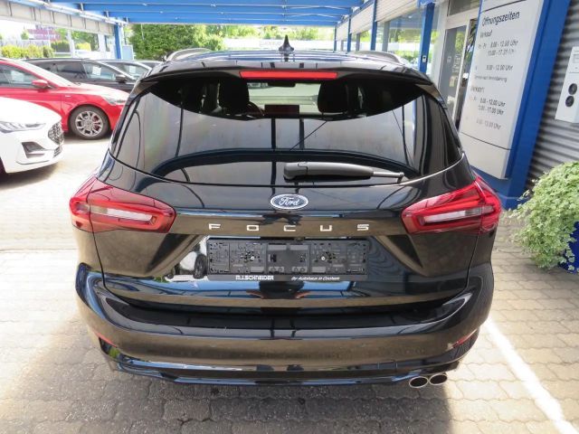 Ford Focus ST Line Wagon