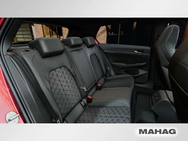 Volkswagen Golf 1.5 eTSI Golf VIII R-Line