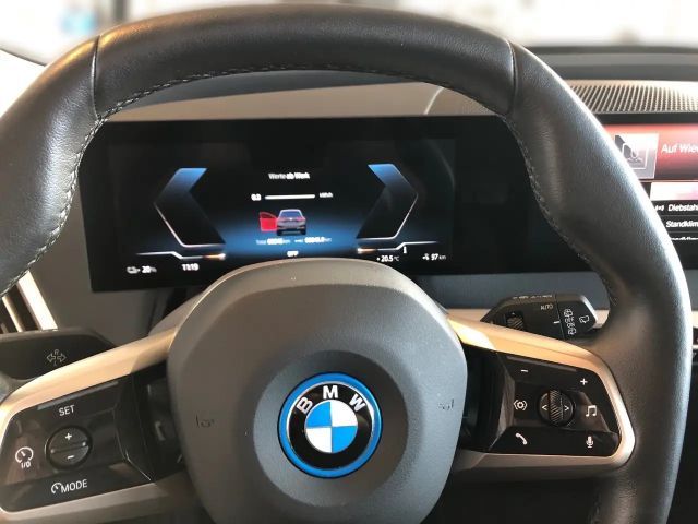 BMW iX xDrive40