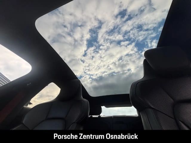 Porsche Taycan S Turbo