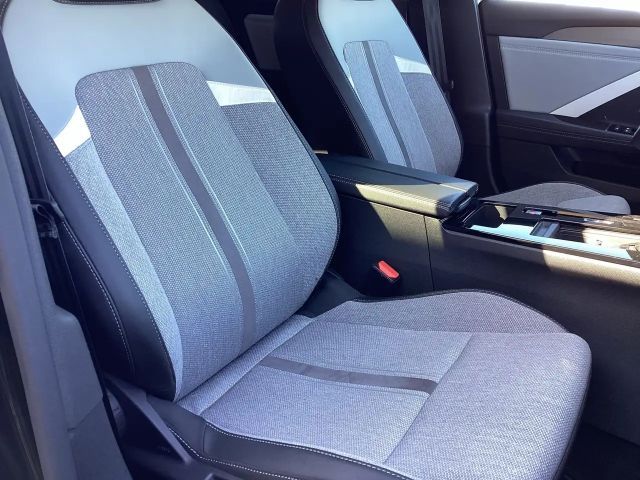 Opel Astra Elegance Hybrid Innovation