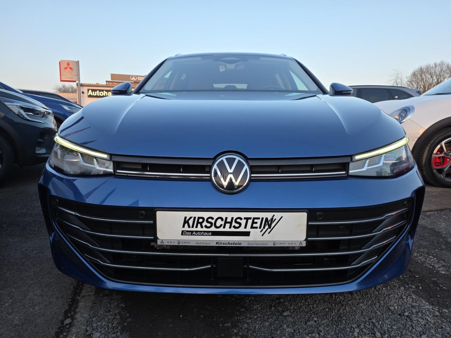 Volkswagen Passat 1.5 eTSI Business Variant