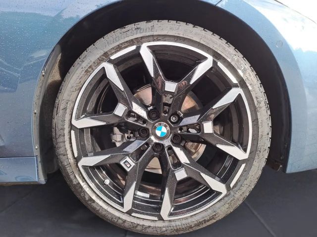 BMW 318 318i M-Sport Sedan