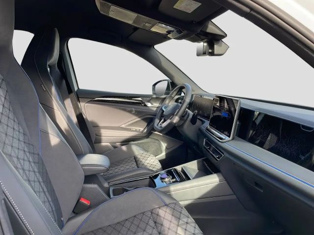 Volkswagen Tiguan 1.5 TSI DSG R-Line