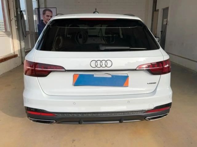 Audi A4 Avant Quattro S-Line