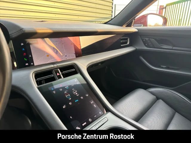 Porsche Taycan 4 Cross Turismo