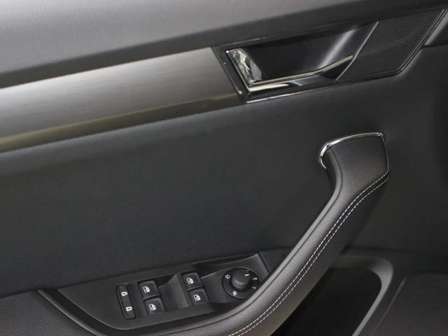 Skoda Superb 2.0 TDI Combi