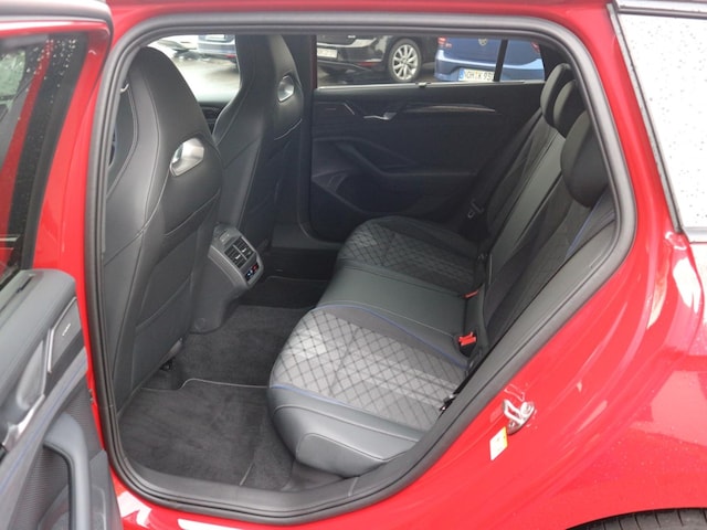 Volkswagen Passat R-Line Variant