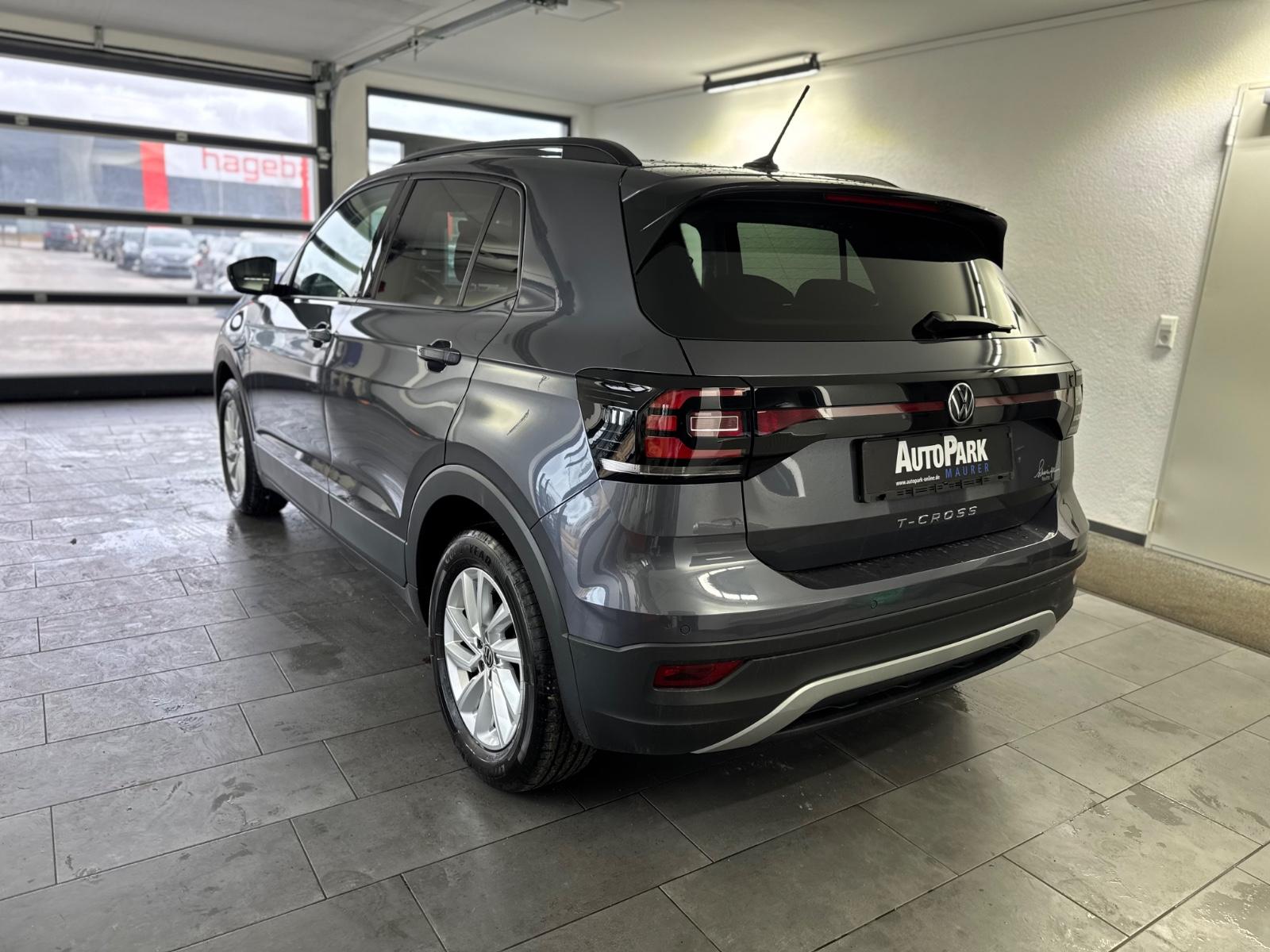 Volkswagen T-Cross Life