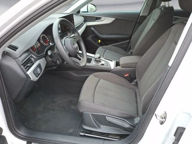 Audi A4 35 TFSI Business S-Tronic