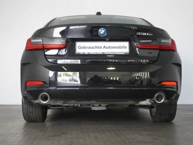 BMW 330 330e Sedan