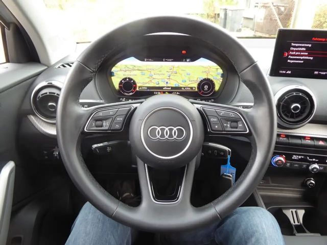 Audi Q2 2,0 TDI *LED*VIRTUAL*KAMERA*LEDER*