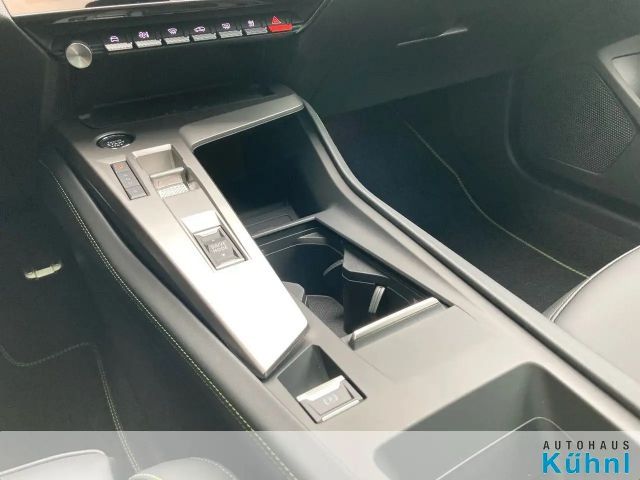 Peugeot 408 180 EAT8 GT-Line Hybrid