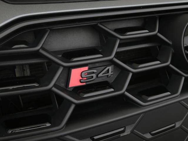 Audi S4 Avant Quattro