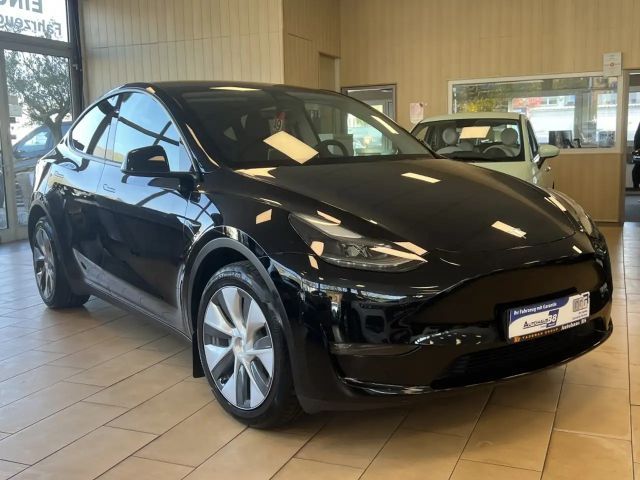 Tesla Model Y Long Range