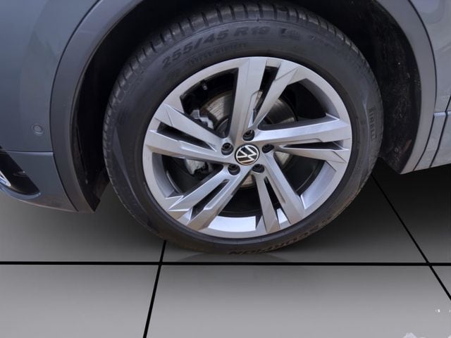 Volkswagen Tiguan 1.5 TSI DSG R-Line