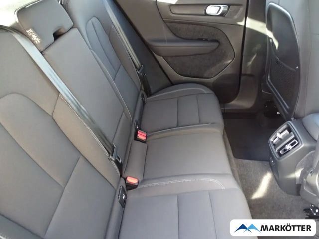 Volvo XC40 Core Recharge