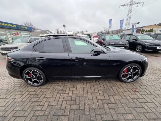 Alfa Romeo Giulia Q4
