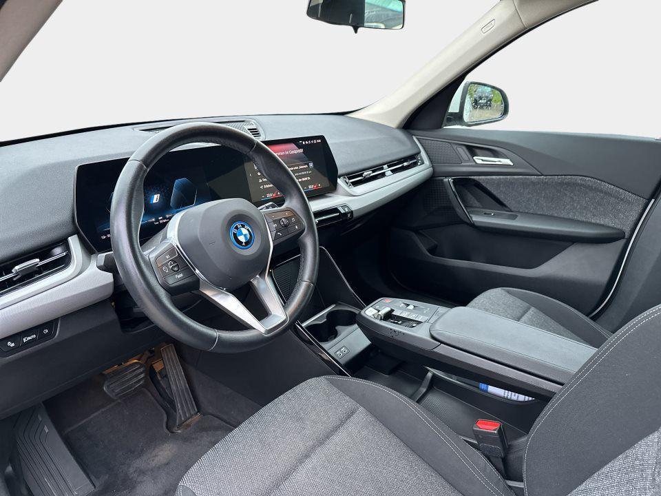 BMW iX1 xDrive30