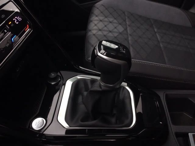 Volkswagen T-Roc 1.5 TSI DSG R-Line