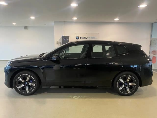 BMW iX xDrive50