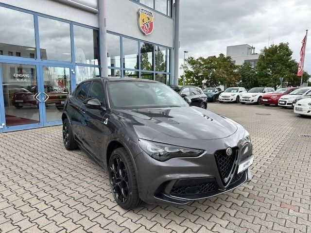 Alfa Romeo Stelvio Q4 Quadrifoglio Turbo