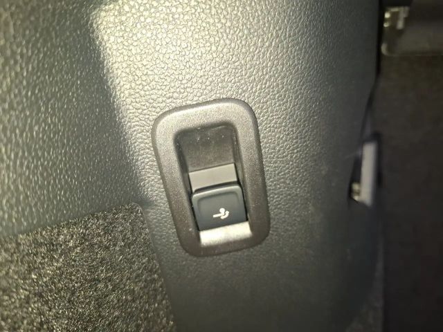 Volkswagen Golf GOAL 1.5 115 PS AHK NAVI ACC LED