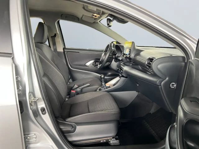 Toyota Yaris Hatchback Team D