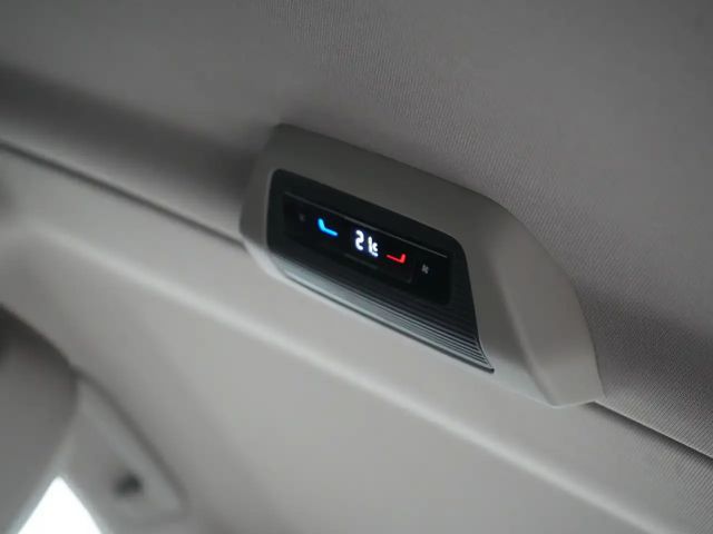 Volkswagen Multivan Lang Style T7