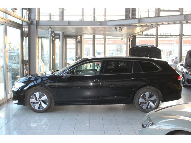 Volkswagen Passat 1.5 eTSI DSG Variant
