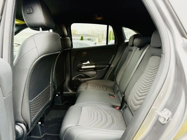 Mercedes-Benz GLA 180 Progressive