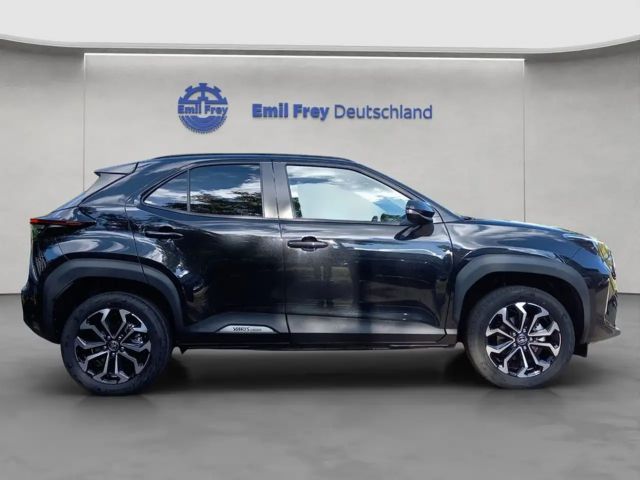 Toyota Yaris Cross Teamplayer,Safety-Paket,Winter-Paket