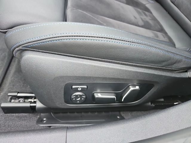 BMW 320 320i M-Sport Touring