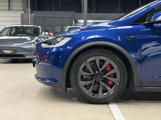 Tesla Model X Plaid