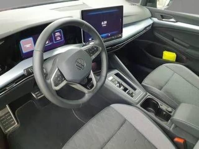 Volkswagen Golf 1.5 eTSI DSG Variant