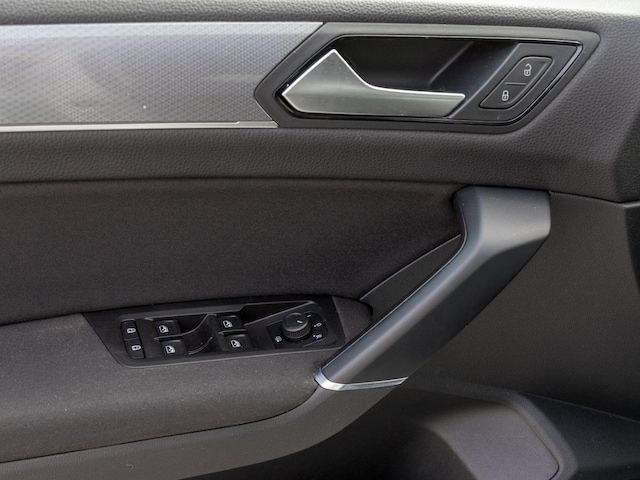 Volkswagen Touran 1.5 TSI DSG