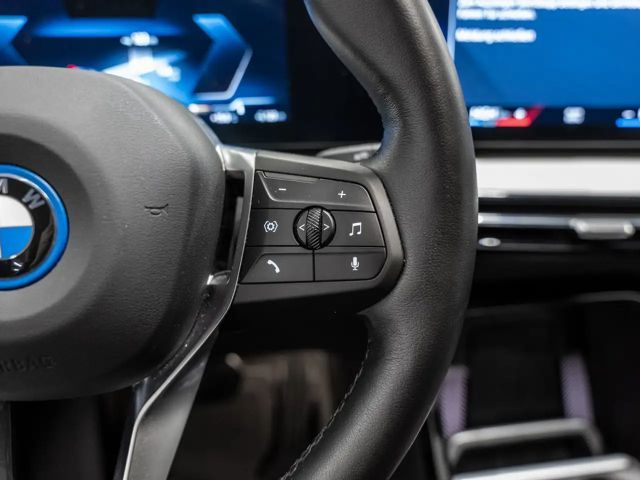 BMW X1 xDrive30 AHK LED NAVI KAMERA SHZ PDC KEYLESS